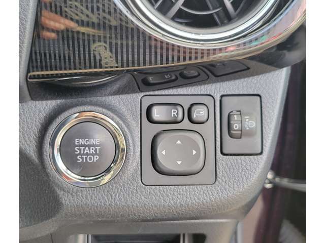 22961372