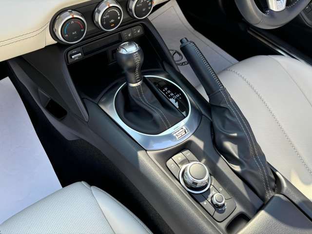 23962339