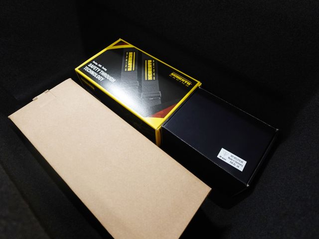24050304