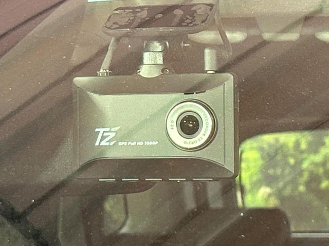 24162031