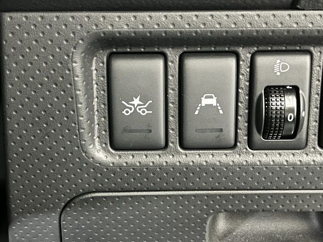 24565228
