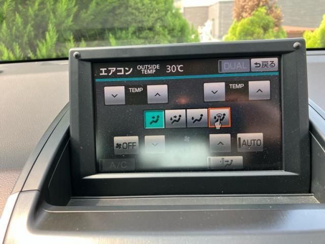 24565585