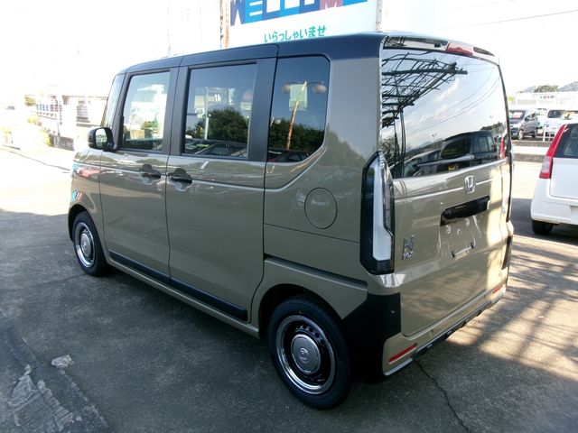 24650033