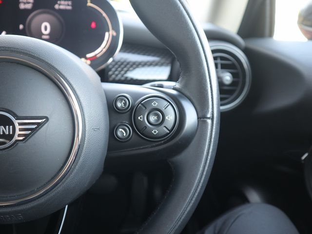 24750022