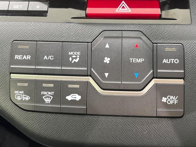 24766231