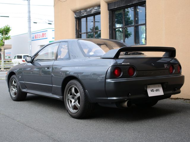 24950124