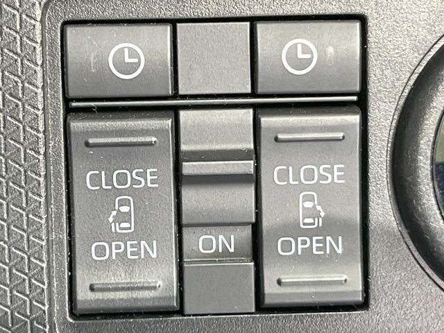 24960922