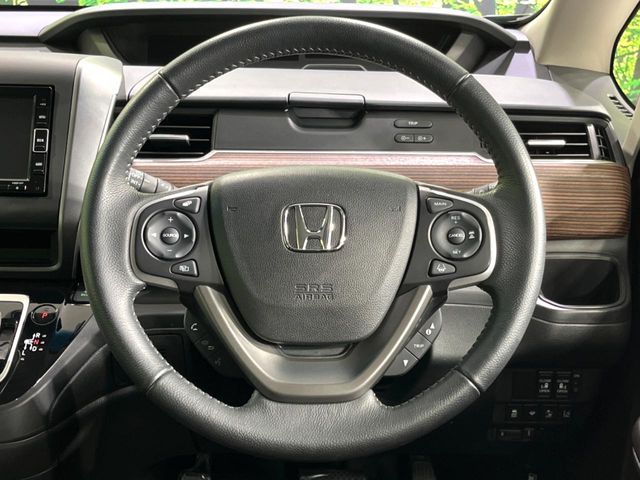 24961308