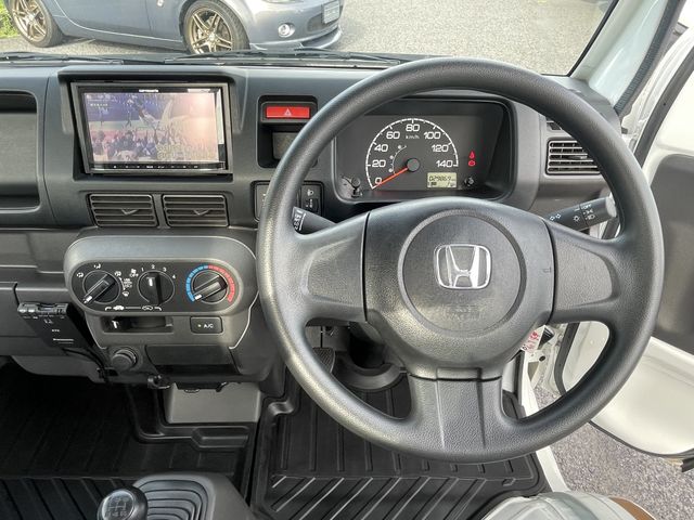 25050204