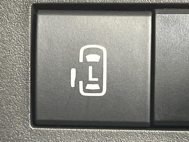 25061557