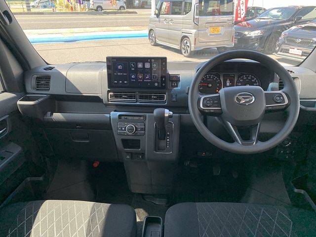 25250085