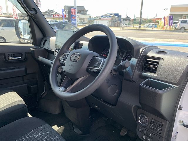 25250085