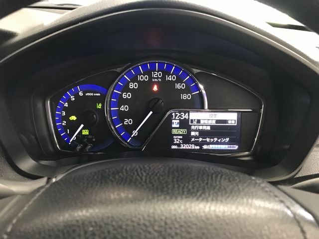 25250104