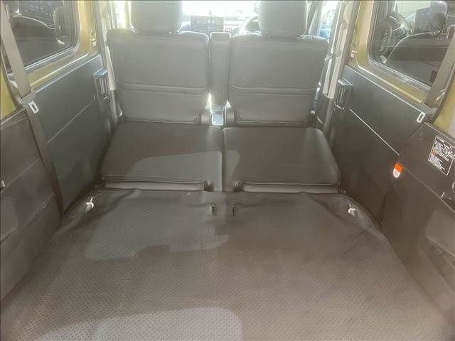 25250205