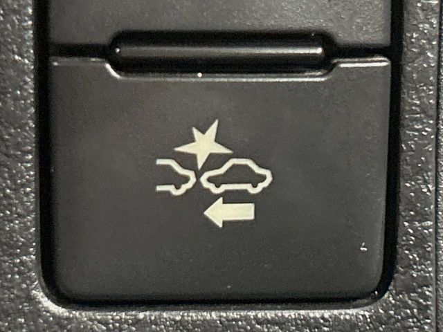 25261098