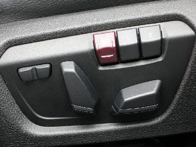 25565886