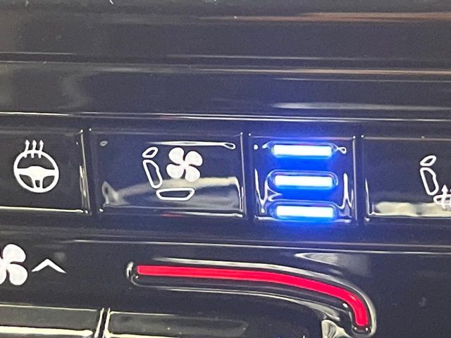 26560927