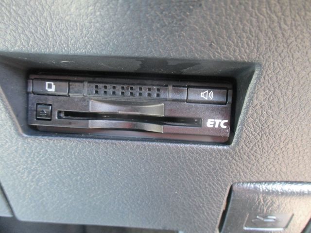 31650005