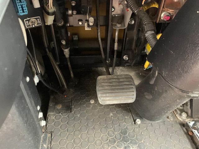 31650152