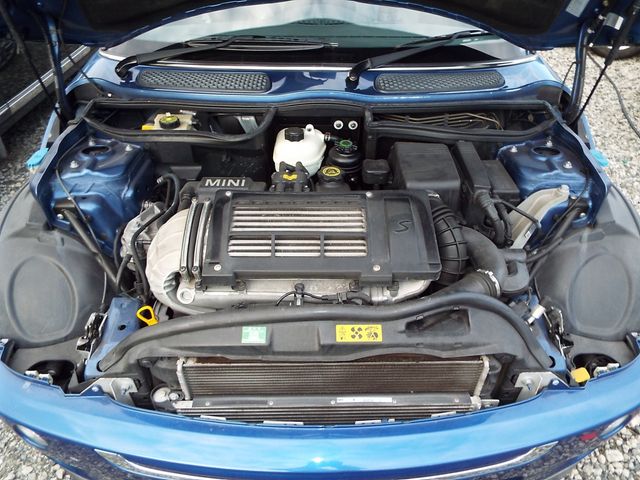 31900052