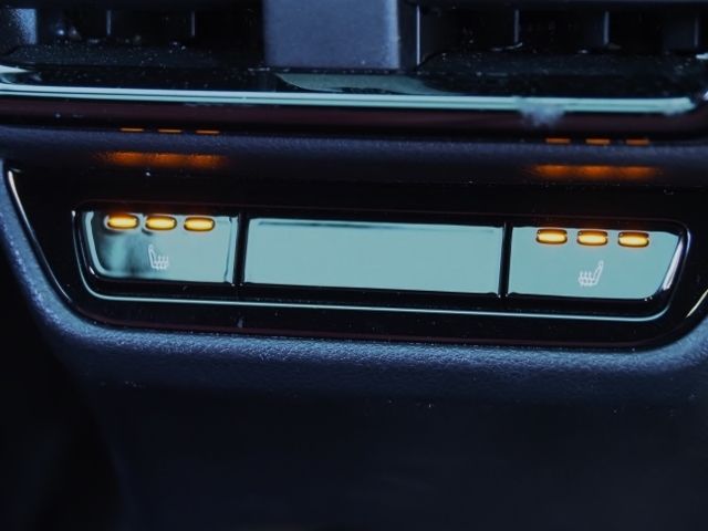 33050182