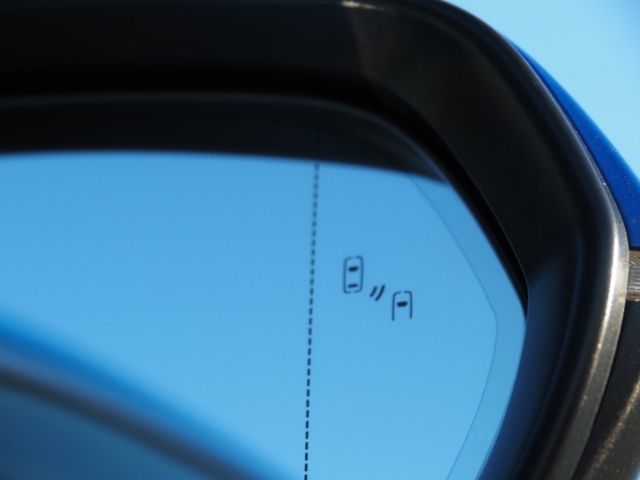 33050196