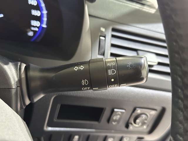 34100370
